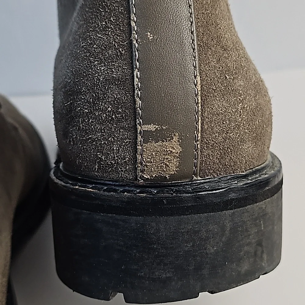 Calvin Klein Ultan Calf Suede Round Toe Lace Up Lug Sole Chukka Ankle Boot